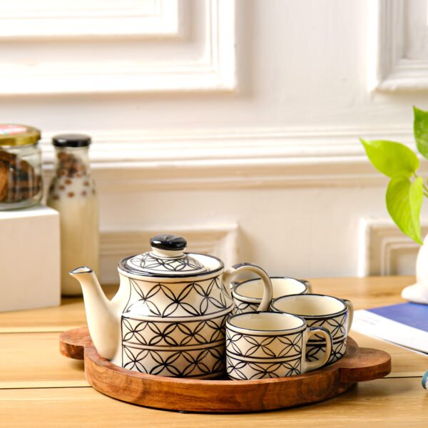 Midnight Blossom Tea Set - 4 Cups, 1 Kettle, and a Wooden Tray