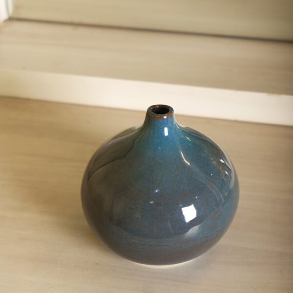 Ocean Breeze Ceramic Vase - Balloon Shaped Ceramic Vase - Image 4