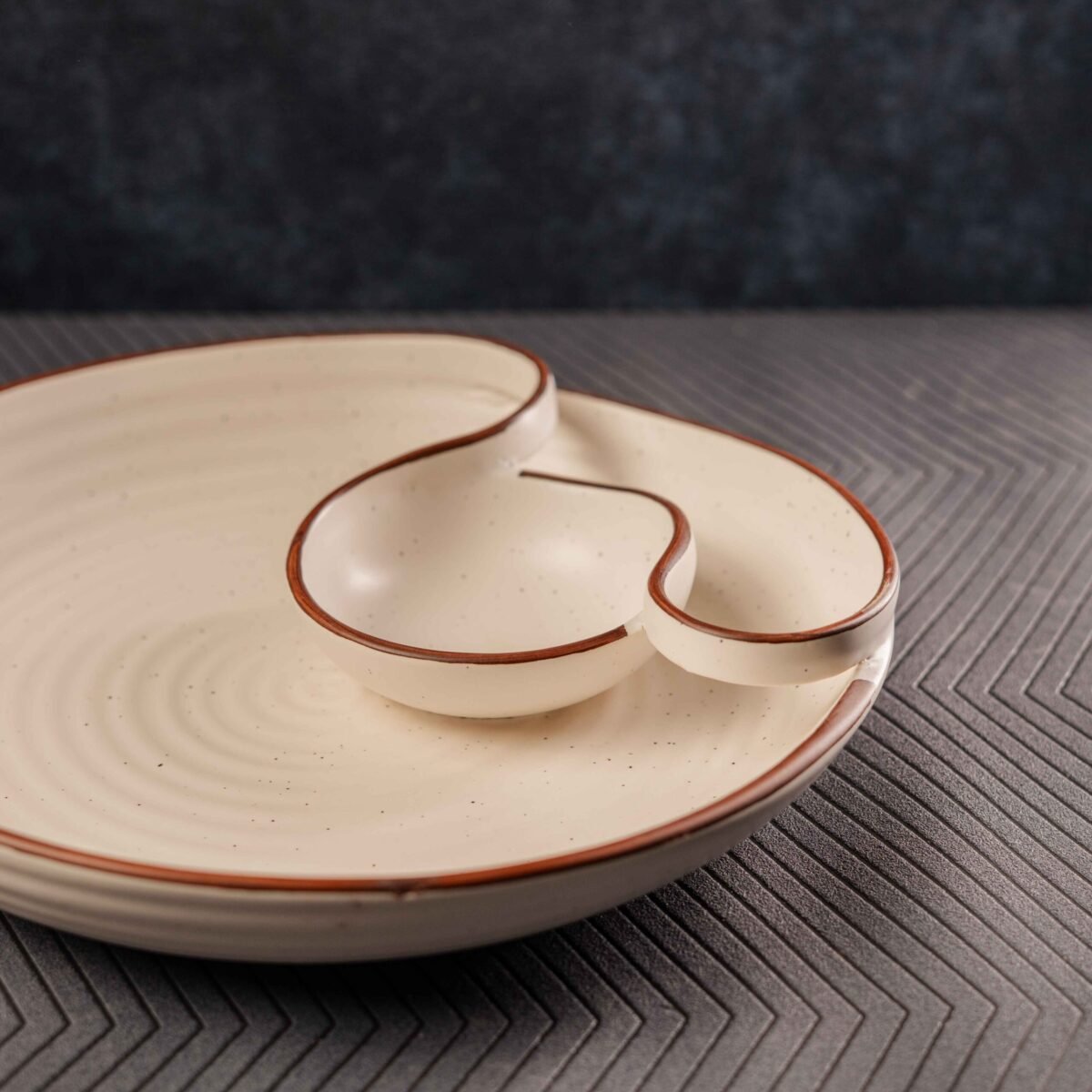 Regal Serve Chip n Dip Platter | Luxury Platter | 10 Inches X 2 Inches