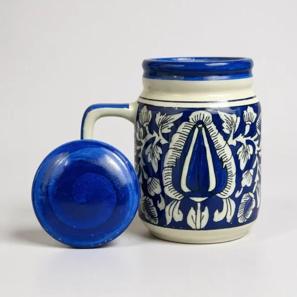 Harmiche Blue Blossom – Artisanal Ceramic Mug with Lid (500 ml)