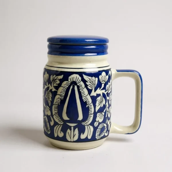 Harmiche Blue Blossom – Artisanal Ceramic Mug with Lid (500 ml)