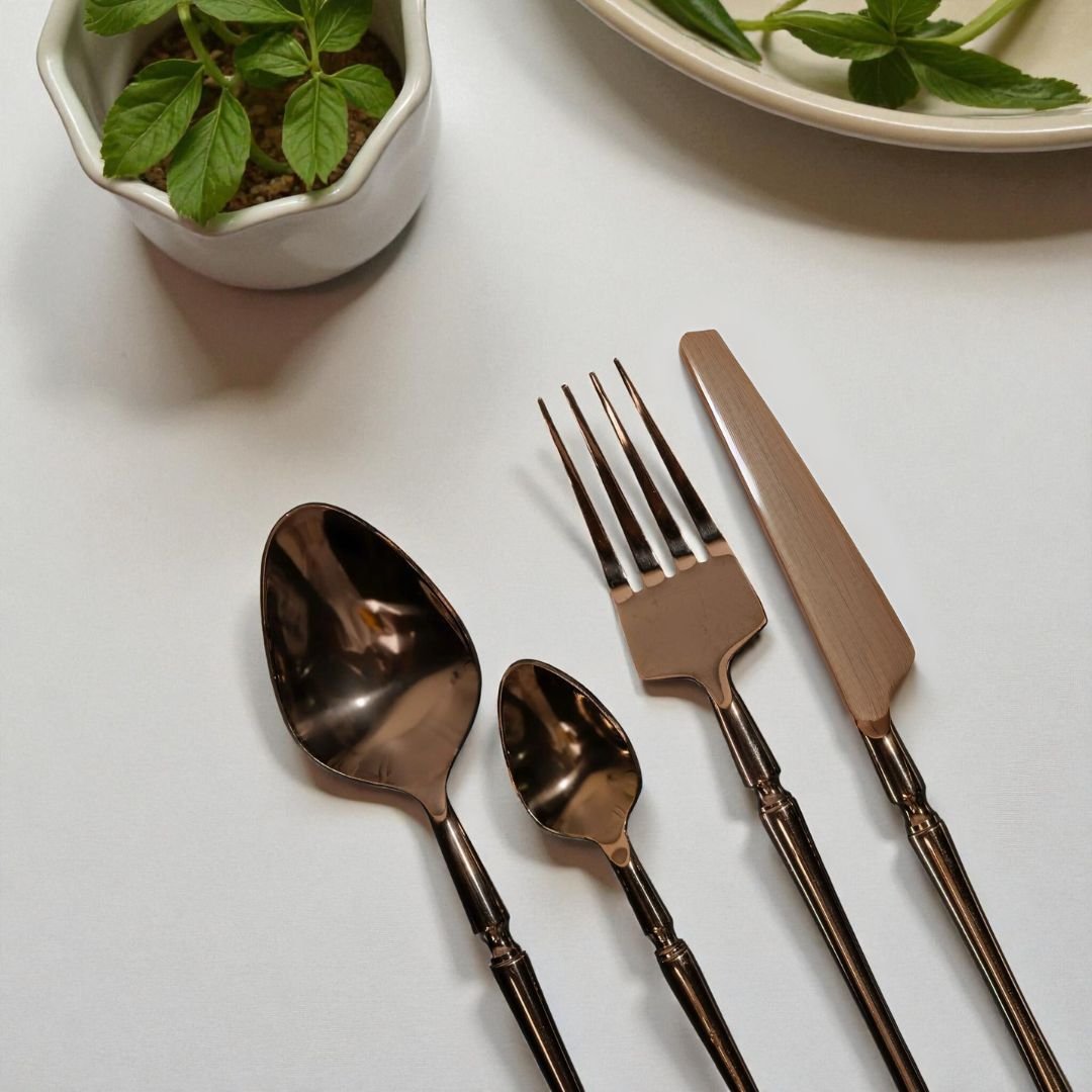 Harmiche Rosara Luxe – 4-Piece Rose Gold Cutlery Set
