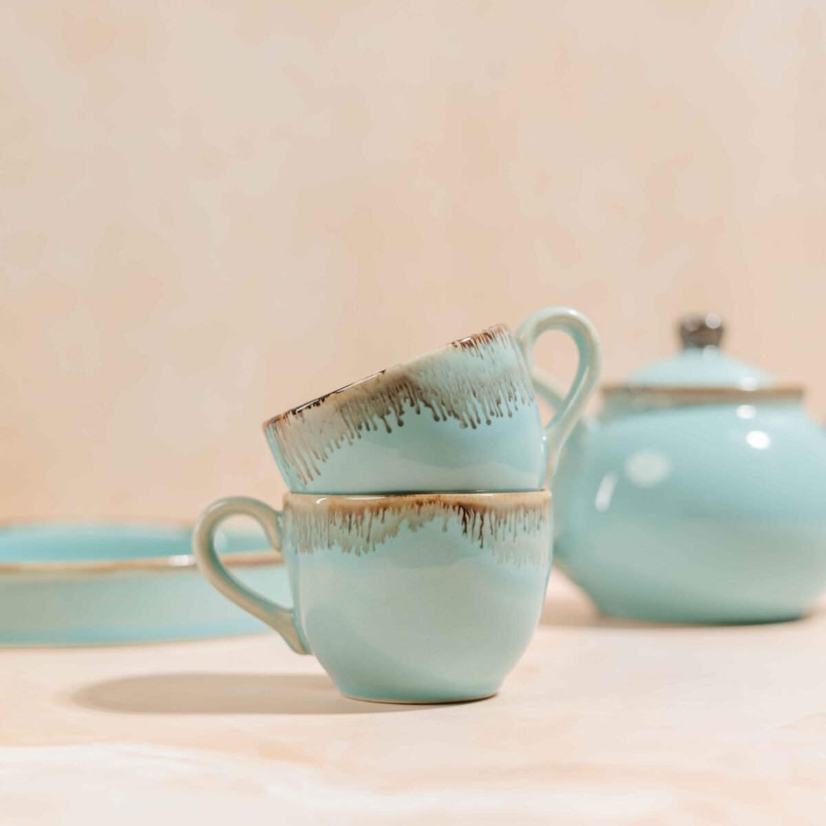 AquaLoom Tea Ensemble – Handcrafted Ceramic Kettle, 2 Cups & Tray Set