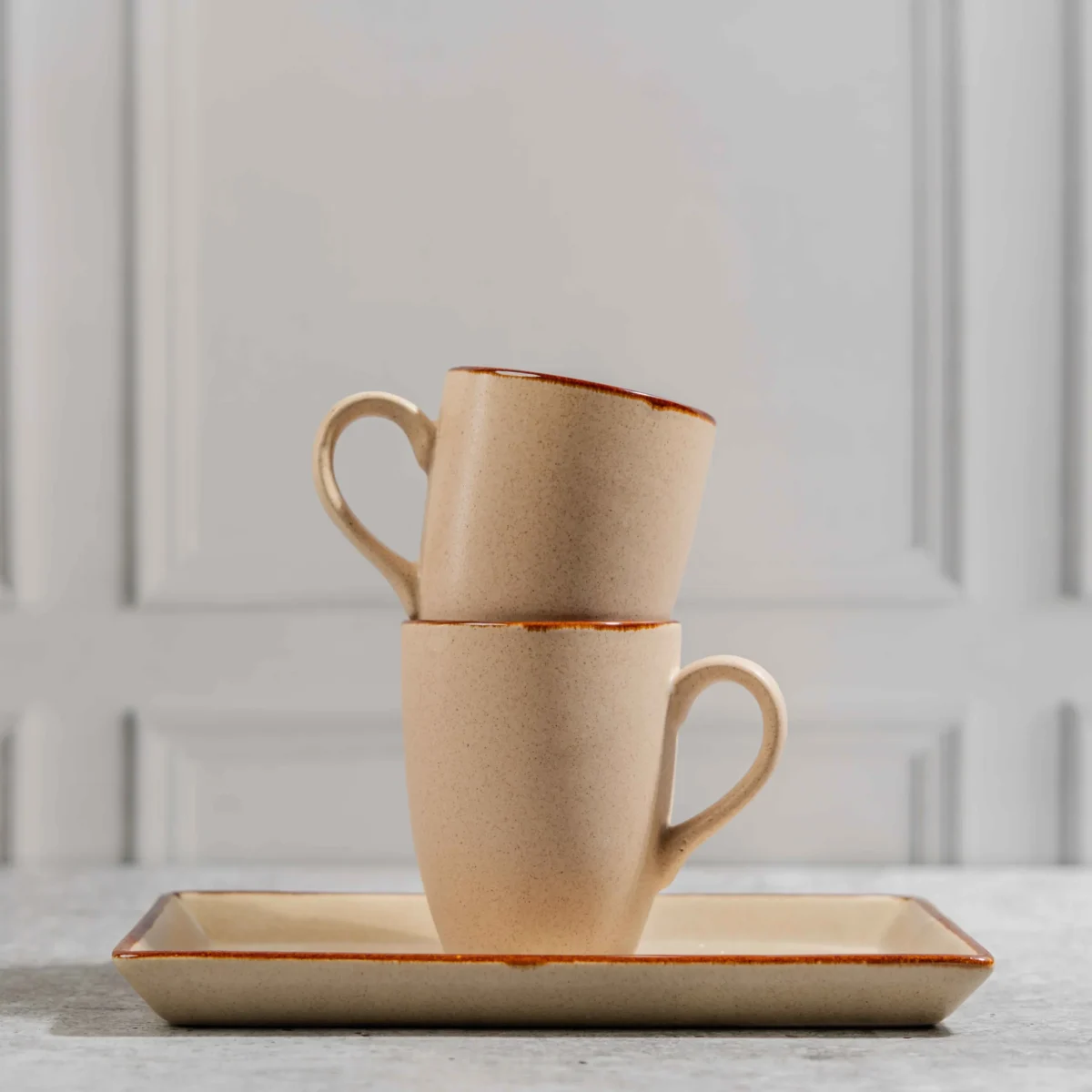 Serava Mug & Tray Set – 2 Handcrafted 280ml Ceramic Mugs with Matching Tray by Harmiche
