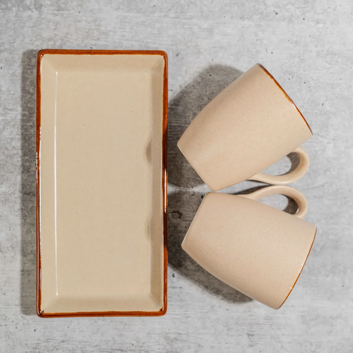 Serava Mug & Tray Set – 2 Handcrafted 280ml Ceramic Mugs with Matching Tray by Harmiche