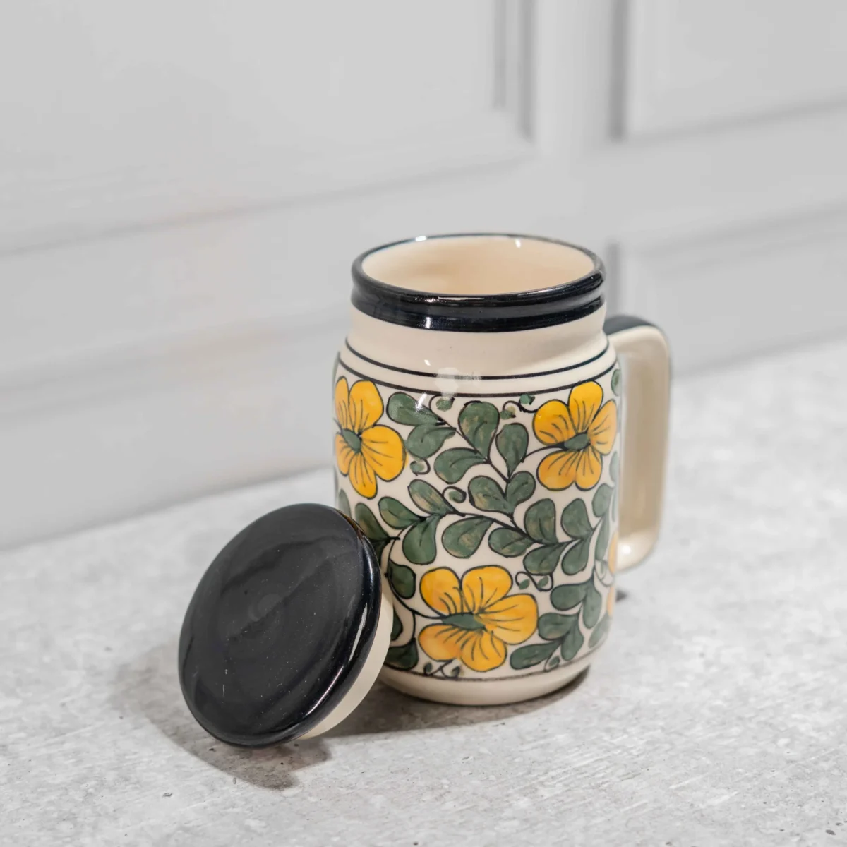 Florivana Ceramic Mug with Lid – 500ml Handcrafted Mug by Harmiche