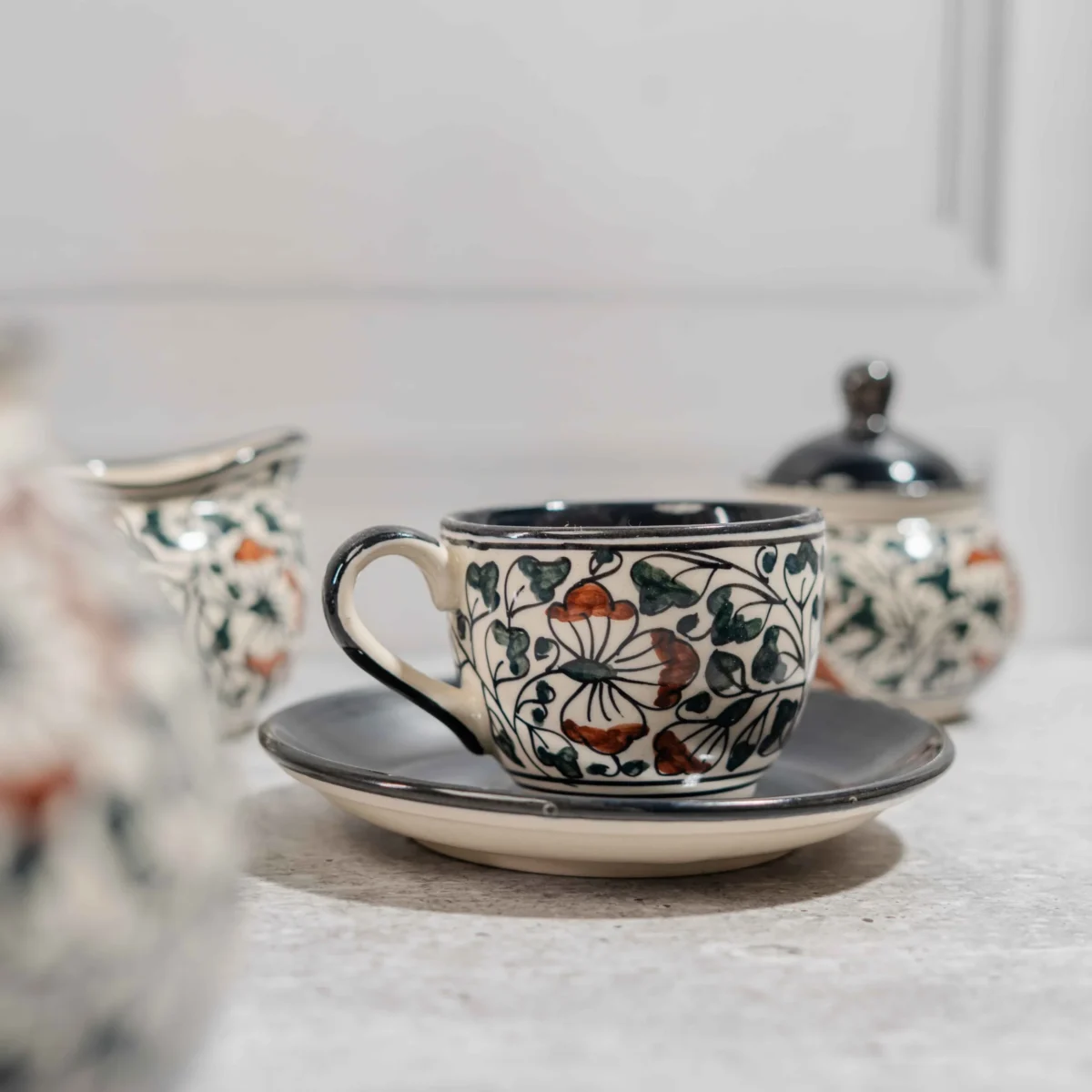 Florivante 15-Piece Hand-Painted Ceramic Tea Set – 1100ml teapot, milk pot, sugar pot & 6 cups with saucers. Premium handcrafted serveware