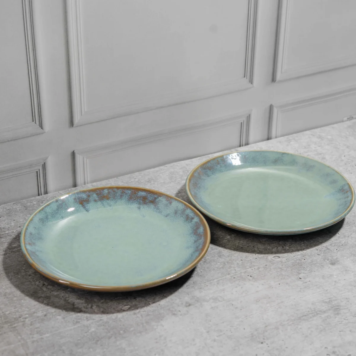 Maravine Ceramic Dinner Plates – Set of 2 handcrafted 10-inch plates with aqua-brown glaze. Microwave & dishwasher safe. Perfect for dining & gifting.