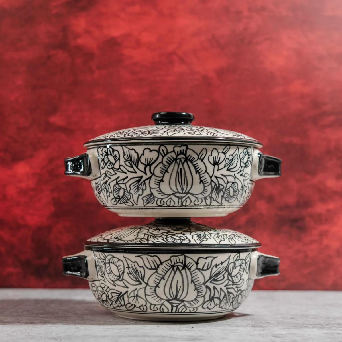 Monarca Ceramic Serving Bowls with Lids – Set of 2 (1000ml). Hand-painted floral design, microwave & dishwasher safe. Perfect for curries & biryani.