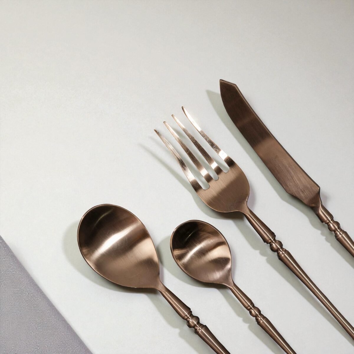 Harmiche Roselle Luxe – 4-Piece Rose Gold Cutlery Set