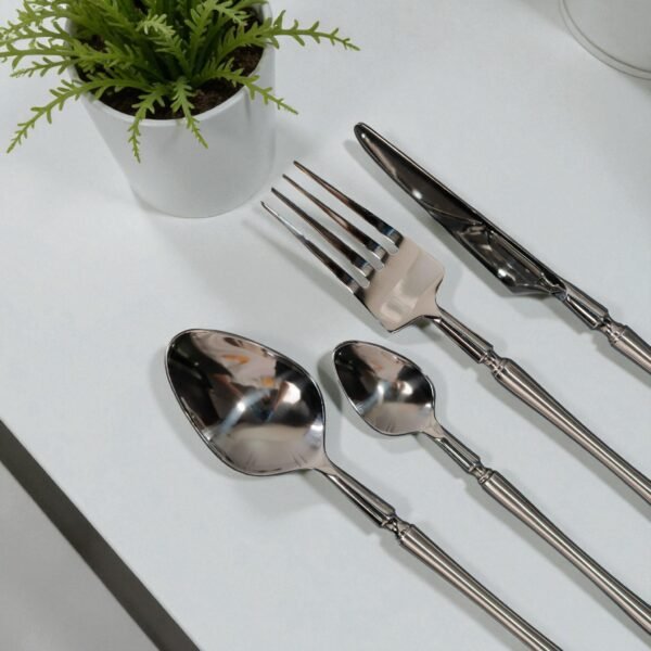 Harmiche Classic Silver 4-Piece Cutlery Set – Premium Stainless Steel Flatware with Center Detailing