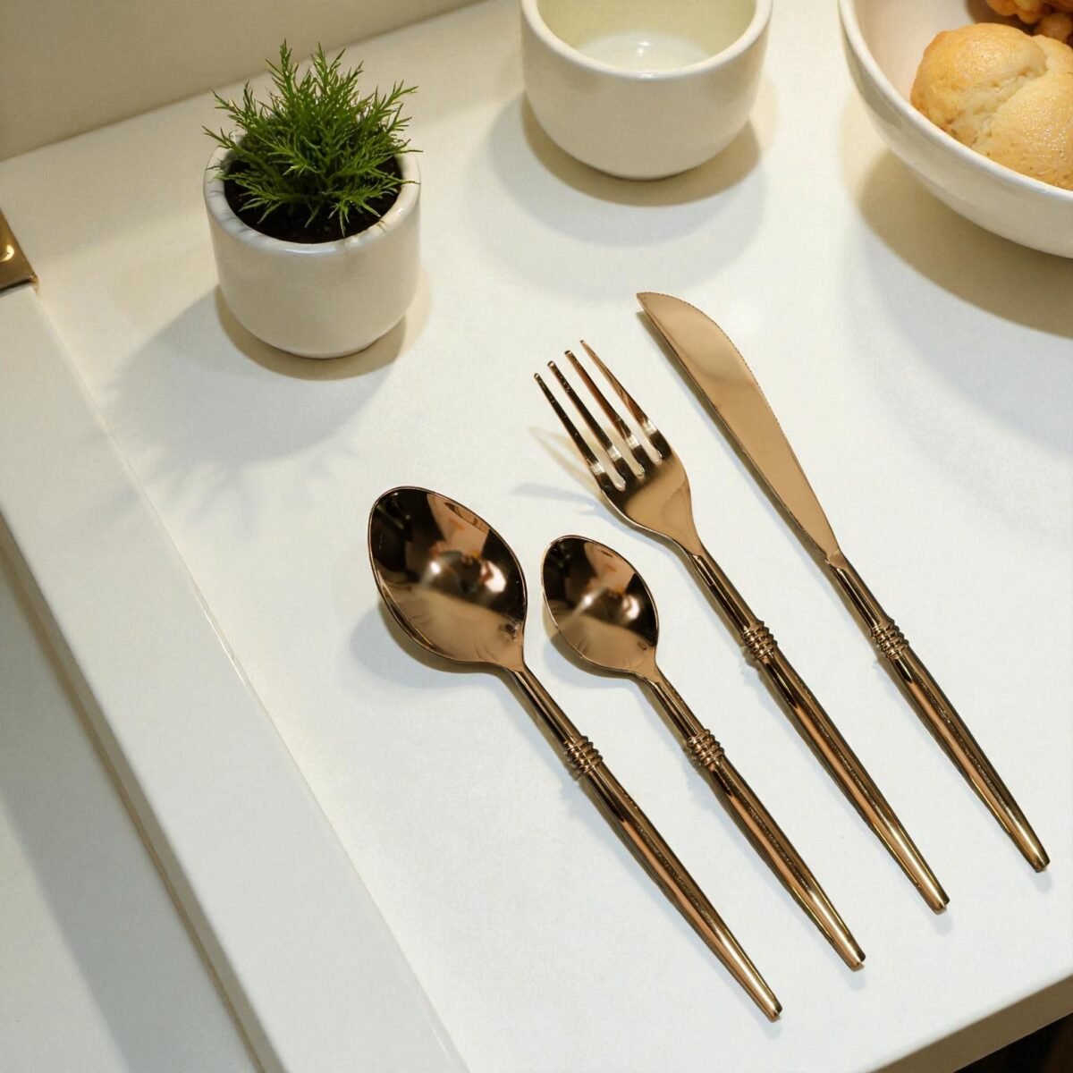 Harmiche Quad-Ring Gold 4-Piece Cutlery Set – Premium Stainless Steel Flatware