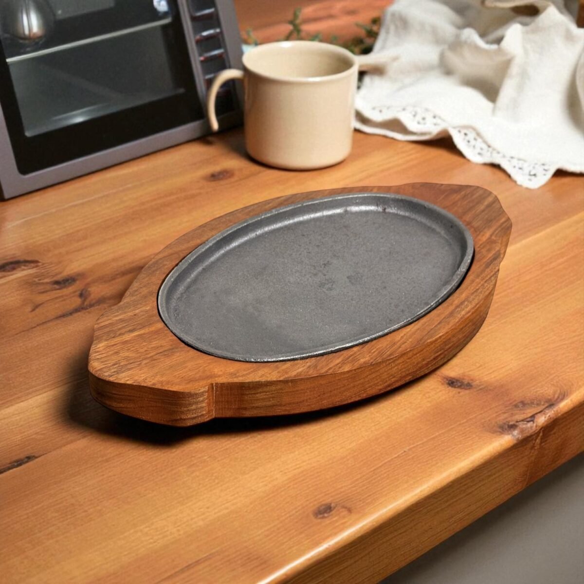 Oval Mini Cast Iron Sizzler Plate with Wooden Tray – 8x5 Inches by Harmiche