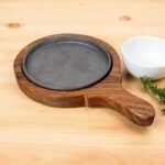Premium Brownie Cast Iron Sizzler with Wooden Handle Tray – 7 Inch by Harmiche