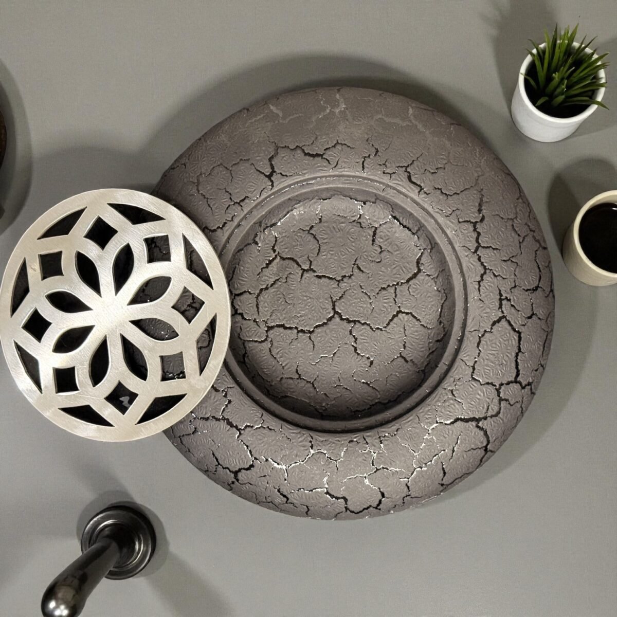 Harmiche ZenFlame Round Japanese Tabletop Charcoal Grill – Textured Alloy Base & SS Floral Grill Plate