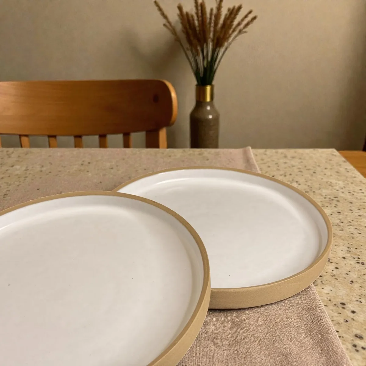 Harmiche Ivory Halo Ceramic Quarter Plates (Set of 2) – Rimmed Ceramic Plates, 7 Inch