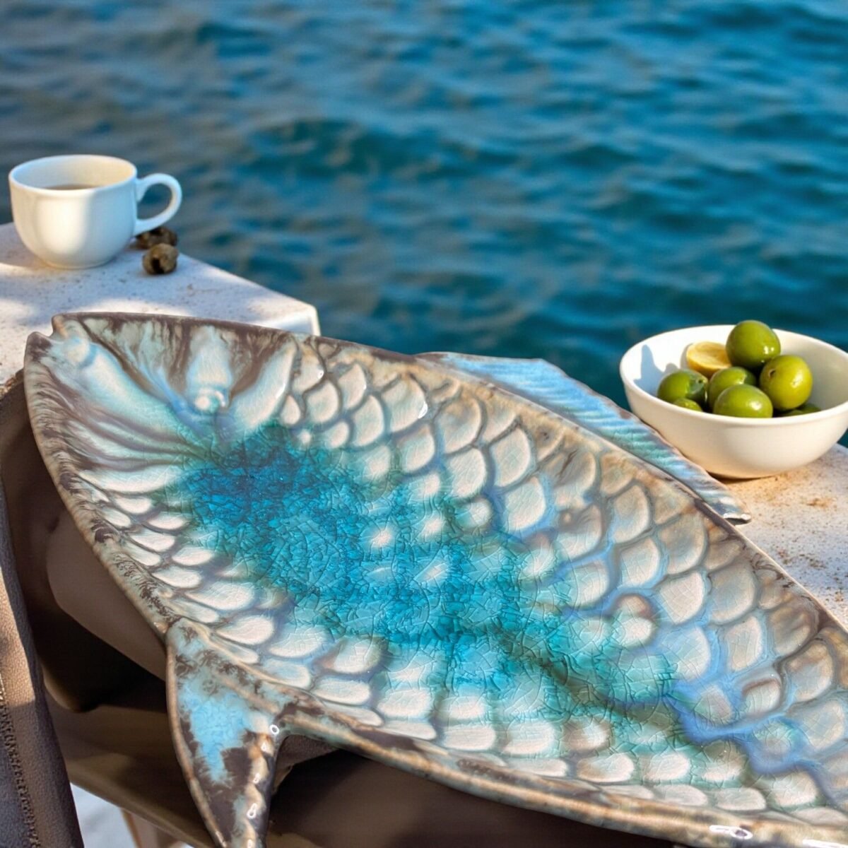 Harmiche Laguna Luxe Crackle Fish Ceramic Serving Platter – Coastal Blue (8.5” x 4” Center Serving Area)