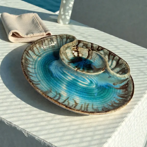 Harmiche Laguna Luxe Crackle Glaze Ceramic Small Oval Chip and Dip Platter with Centre Dip Bowl – Coastal Blue (10 x 7.5 Inch)