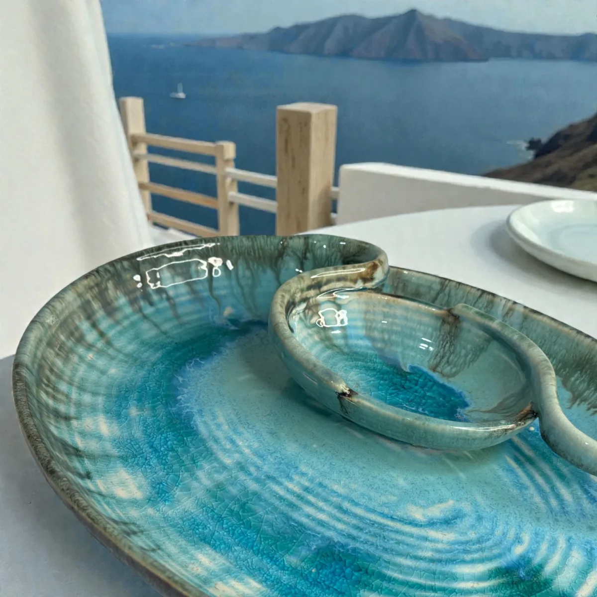 Harmiche Laguna Luxe Crackle Glaze Ceramic Medium Oval Chip and Dip Platter with Centre Dip Bowl – Coastal Blue (12 x 9 Inch)