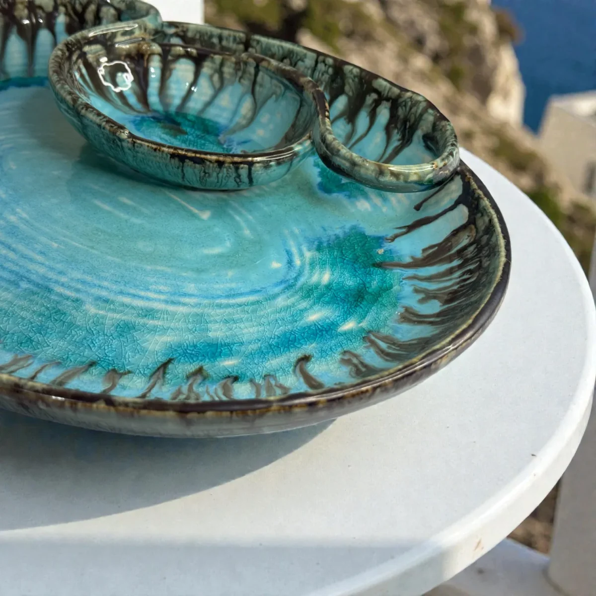 Harmiche Laguna Luxe Crackle Glaze Ceramic Large Oval Chip and Dip Platter with Centre Dip Bowl – Coastal Blue (14 x 10.5 Inch)