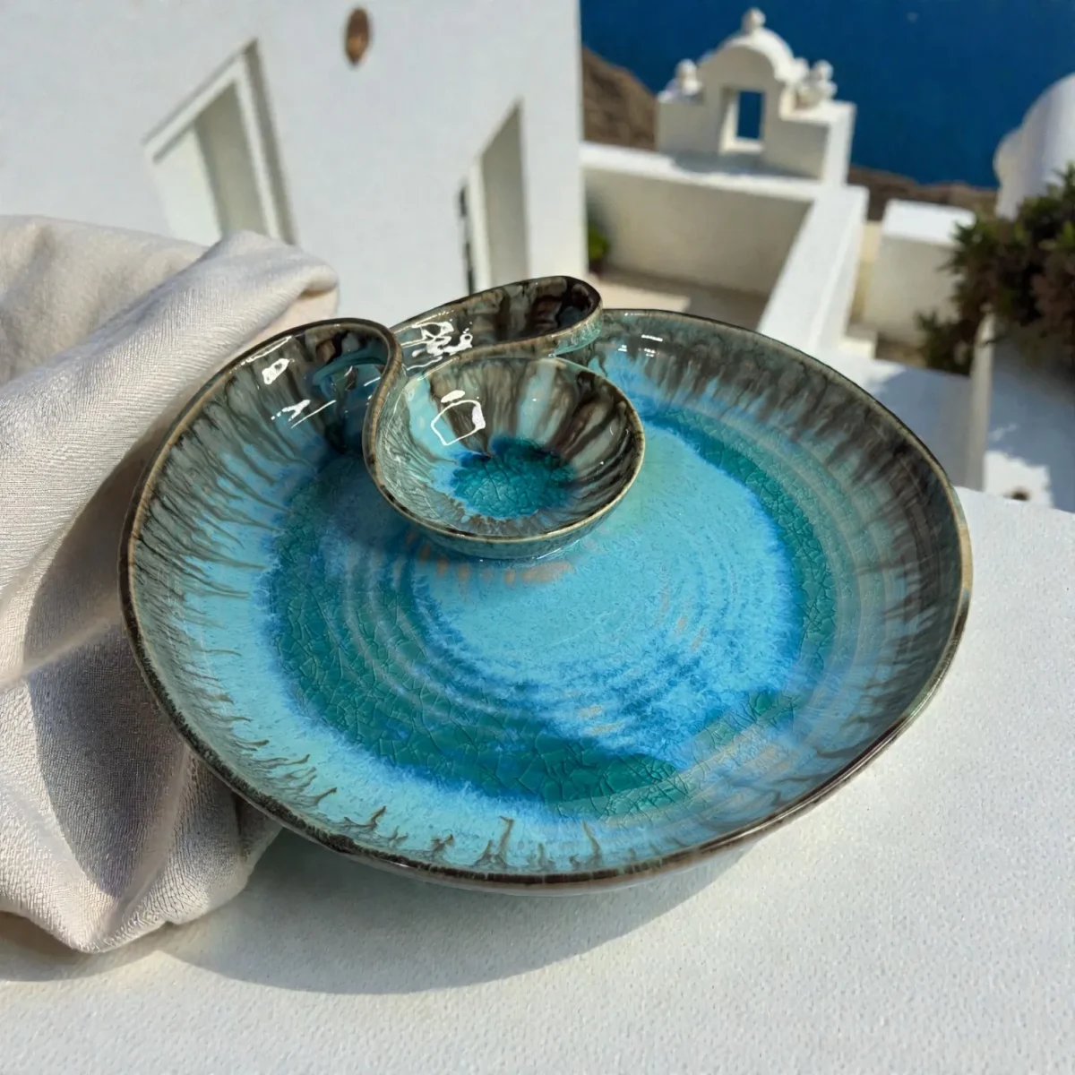 Harmiche Laguna Luxe Crackle Small Round Ceramic Chip and Dip Platter (10 Inch) – Aqua Blue Snack Serving Platter with Built-in Dip Bowl
