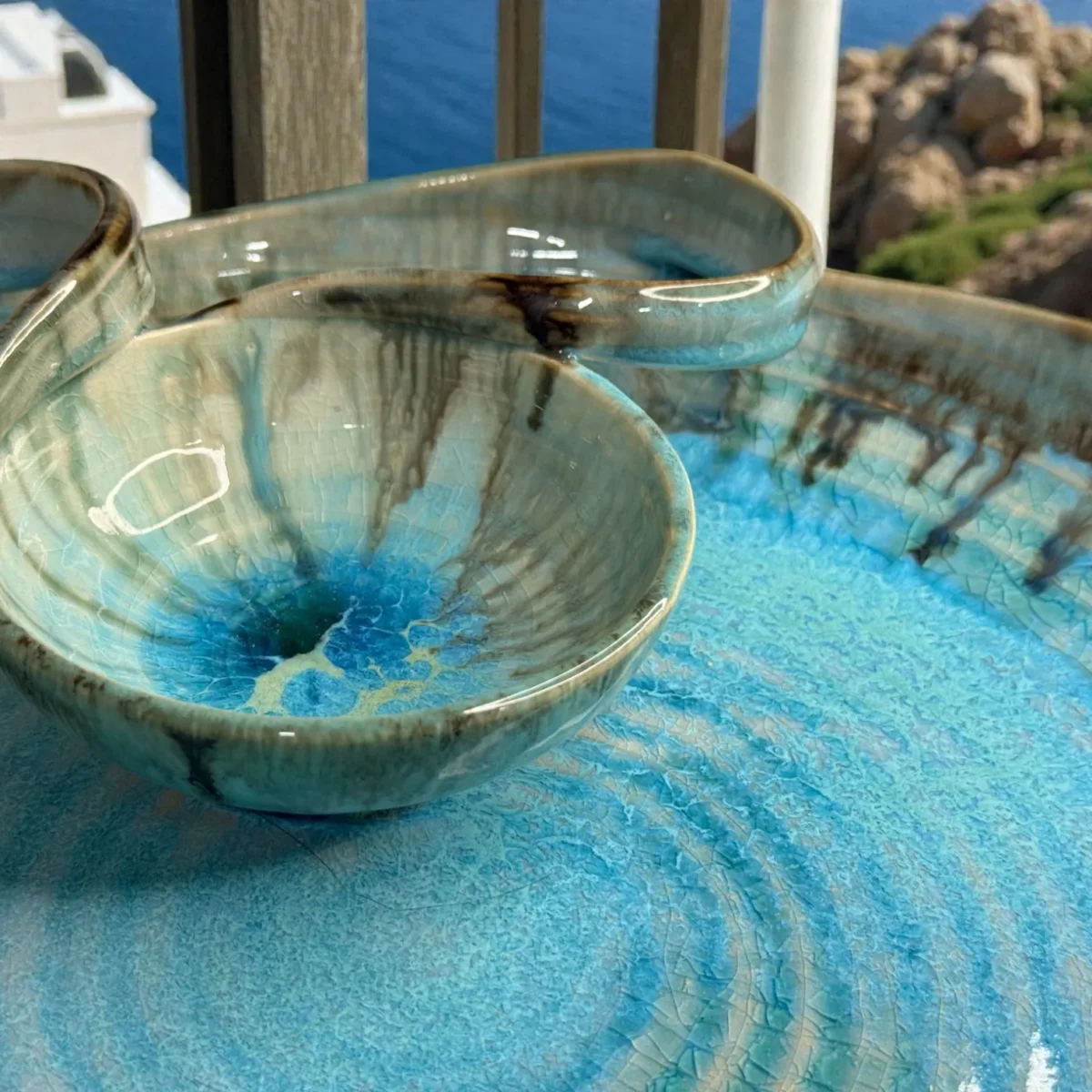 Harmiche Laguna Luxe Crackle Large Round Ceramic Chip and Dip Platter (14 Inch) – Aqua Blue Snack Serving Platter with Built-in Dip Bowl