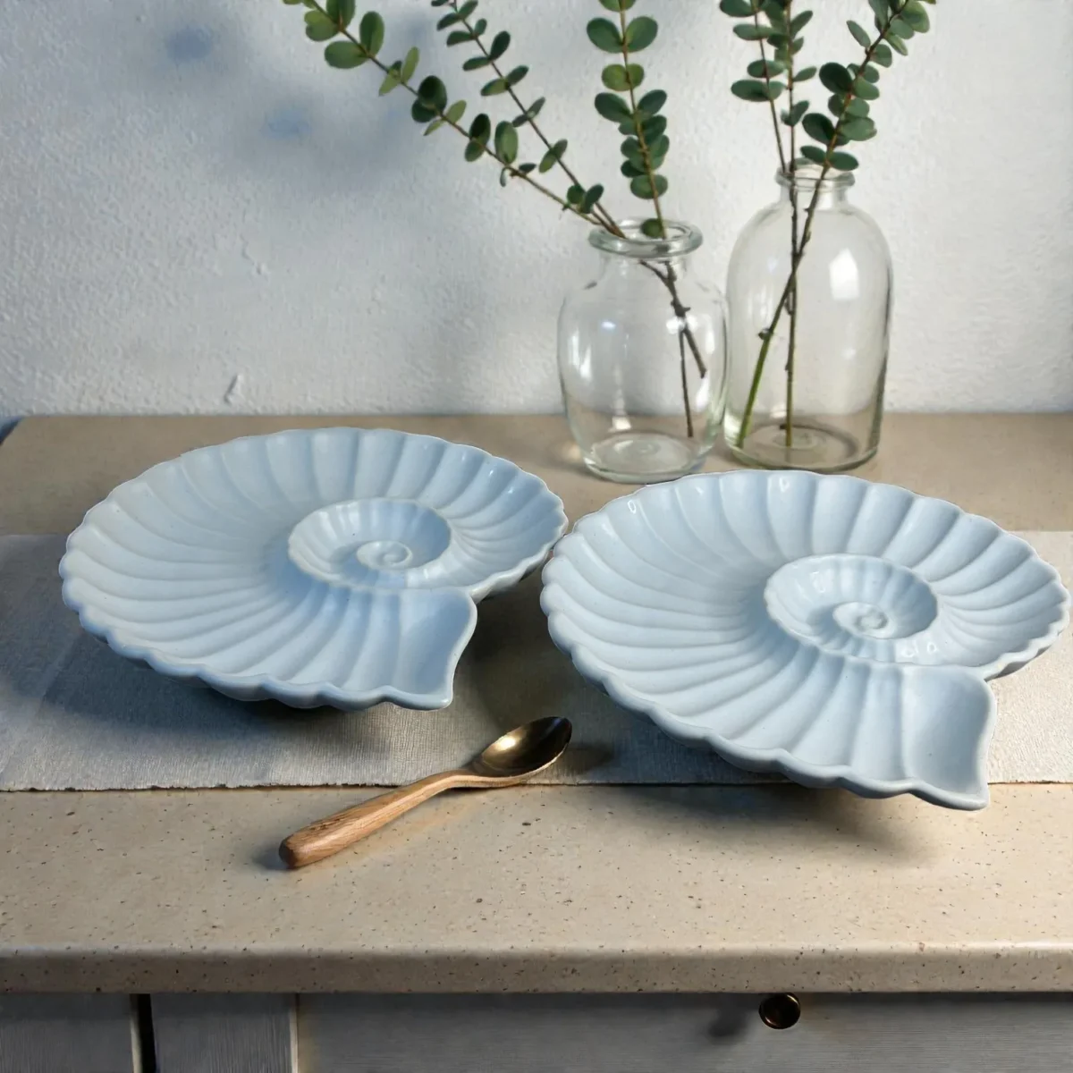 Harmiche Cloudnest Nautilus Shell Ceramic Serving Platters (Set of 2) – 25 x 22 cm | White Statement Snack & Dessert Platters