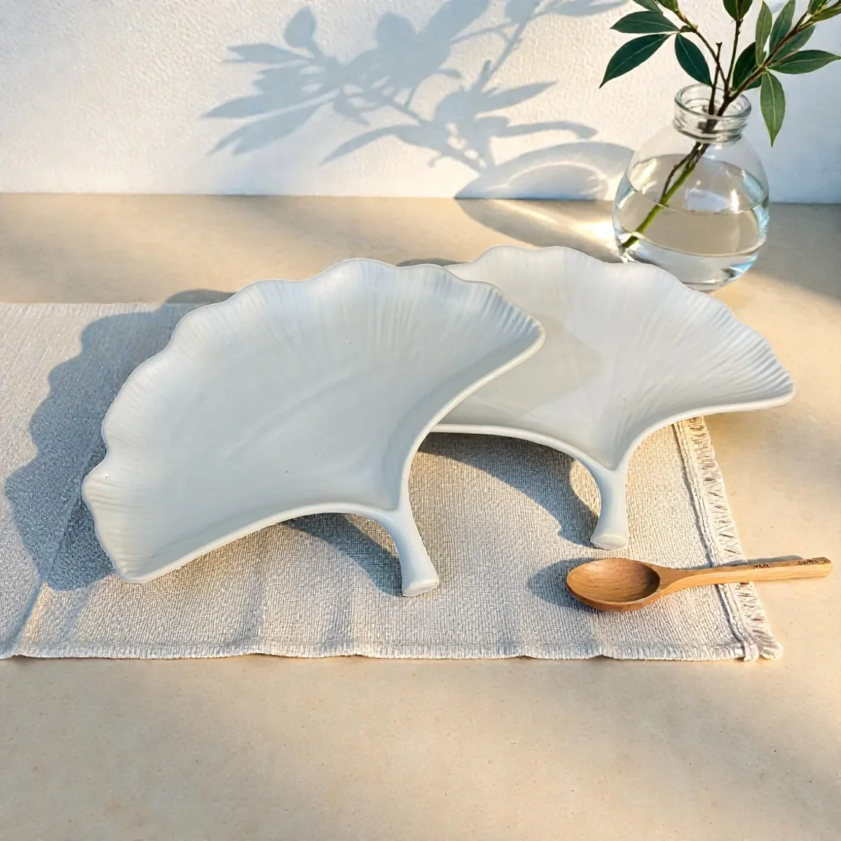 Harmiche CloudNest Leaf Ceramic Serving Platters (Set of 2) – White Ginkgo Leaf Snack & Dessert Platters | 25 x 20.5 cm