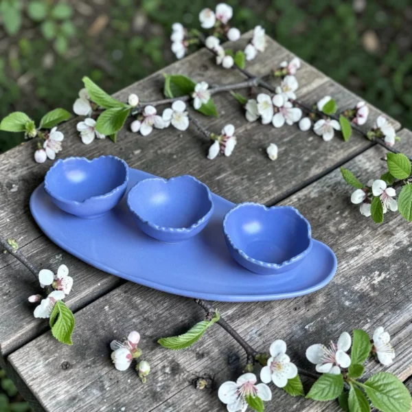Harmiche Iris Bloom Handcrafted Ceramic Snack & Dry Fruit Bowl Set of 3 with Oval Tray – Scallop Edge, 150ml, Periwinkle Blue