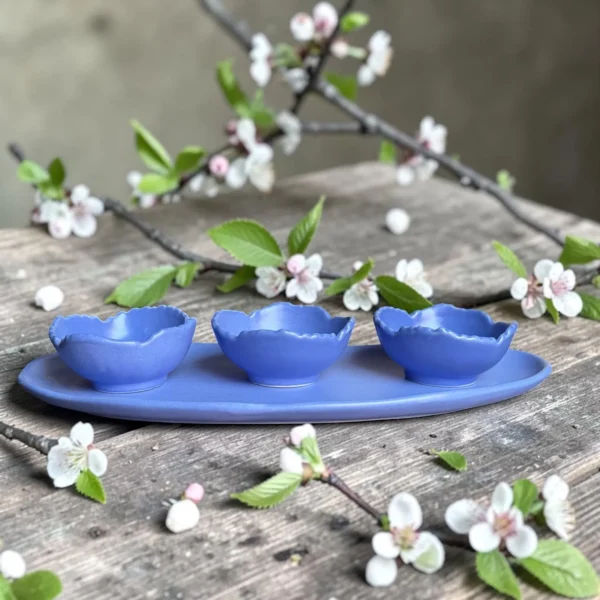 Harmiche Iris Bloom Handcrafted Ceramic Snack & Dry Fruit Bowl Set of 3 with Oval Tray – Scallop Edge, 150ml, Periwinkle Blue